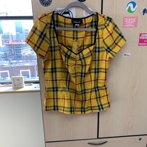 Cute clueless yellow plaid vintage style top